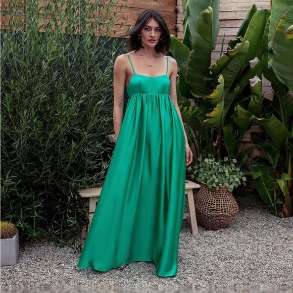 Fame and Partners Dresses & Skirts - NWT Fame and Partners Rocco Dress Green 8